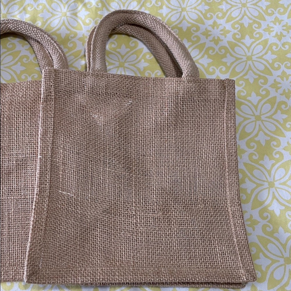 2 Tan Jute/ Burlap Bags to use for Gifts, Crafts, Display, Holidays, NWOT - Picture 2 of 9